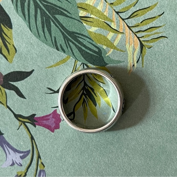 GUCCI BLIND FOR LOVE RING - Picture 10 of 14